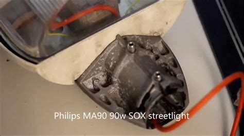 Philips Ma90 90w Sox Lps Streetlight Youtube