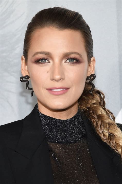 Blake Livelys ‘a Simple Favor Nyc Premiere Hair Makeup Details