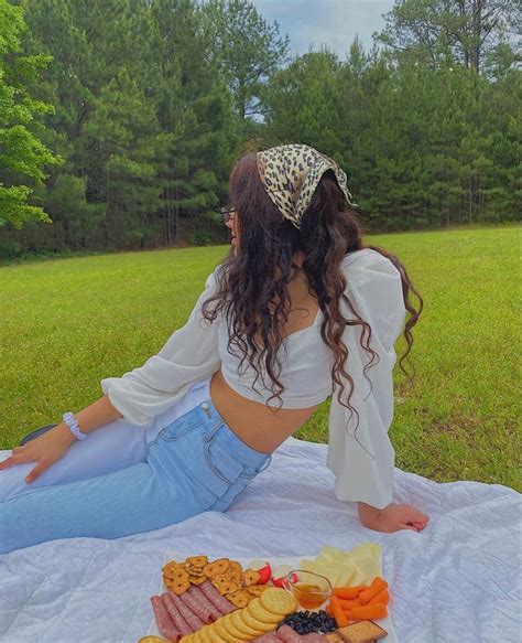 Pin By Clairemsanto On Style Picnic Outfits Picnic Date Outfits Aesthetic Clothes