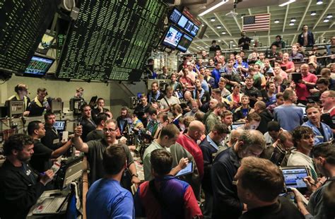 Launched originally in 2015 as the chicago bitcoin center by globally renowned blockchain thought leader matthew roszak, the chicago blockchain center is an educational resource, community. Bitcoin Futures Launched at Chicago Exchange | Financial Tribune