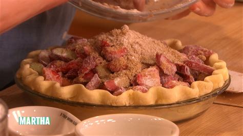 Video Strawberry Rhubarb Pie Martha Stewart