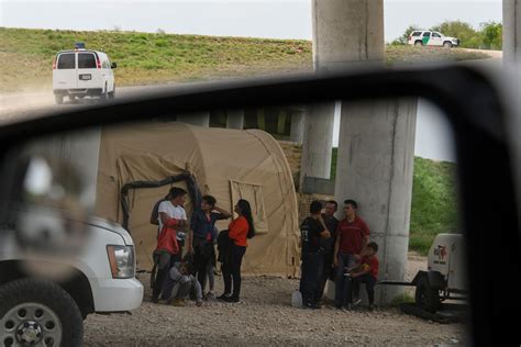 Mexicos Crackdown On Migrants Is Stalling Us Officials Say Ahead Of Talks Next Week The