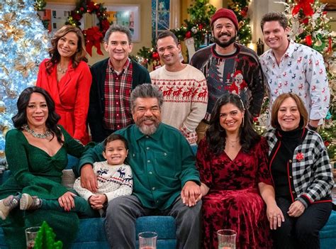 See The George Lopez Cast Reunite On Lopez Vs Lopez S Holiday Episode