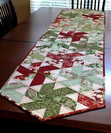 Download table runner: NEW 872 TABLE RUNNER PATTERNS CHRISTMAS