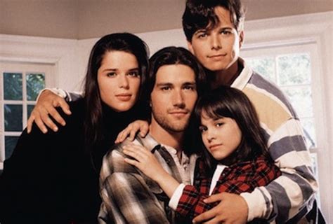 Video ‘party Of Five Reboot Neve Campbell Guest Star In Season 1