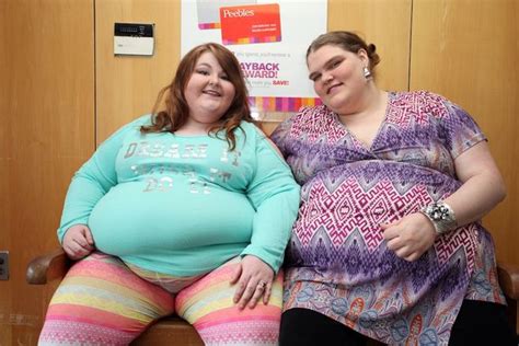 Meet The 30 Stone Woman Who Earns A Living Flashing Her Flab And