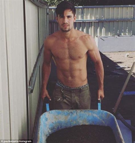 Australian Tradesmen Are Hot Property On Social Media After 90 An Hour