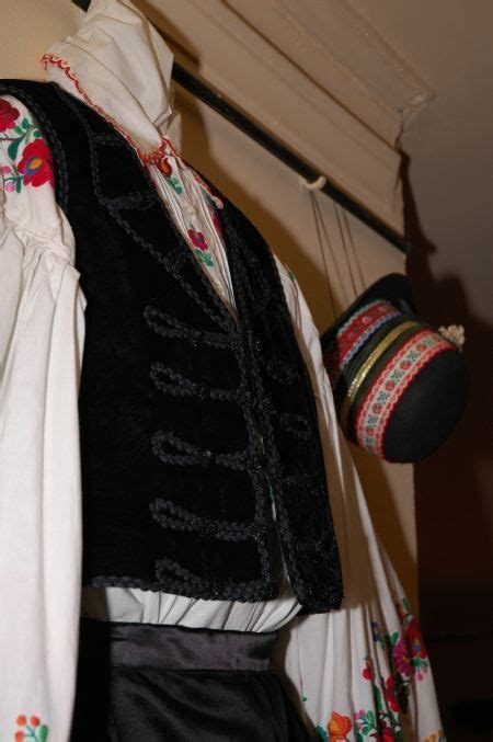 Férfi Matyó Népviselet Hungary Folk Dresses Folk Costume Fashion