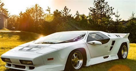 Here's Why The Vector W8 Is A Sports Car Worth Collecting