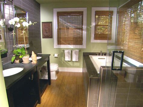 Easy ways to improve your decor. 8 Bathroom Makeovers From Fave HGTV Designers | Bathroom ...