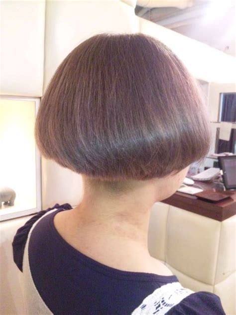 The back hair is cut super high to match the buzzed nape. 559 best images about Bobs Buzzed Back on Pinterest | Bobs ...