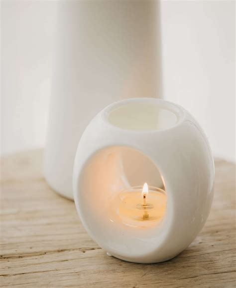 White Ceramic Oil Burner Gift Set Free Delivery Over Byron Bay Candles