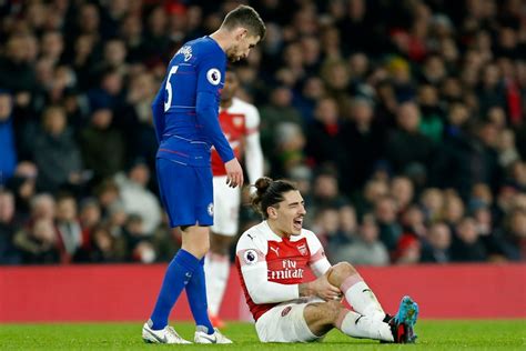 Arsenal Issue Positive Update On Hector Bellerins Injury Recovery