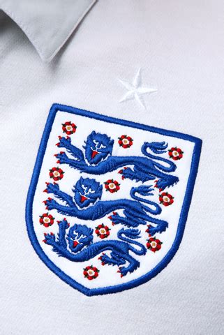 10 england football logos ranked in order of popularity and relevancy. England National Football Team Logo iPhone Wallpaper ...