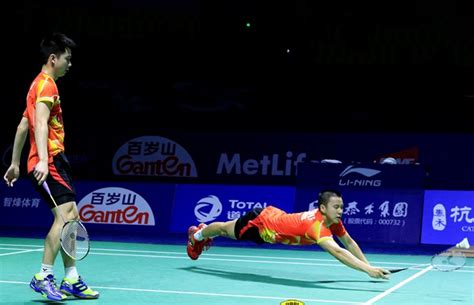 Le all england open badminton championships est le plus ancien et le plus prestigieux tournois de badminton dans le monde (comparable au tournoi de tennis de wimbledon). HASIL ALL ENGLAND 2017: Kevin/Marcus Kalahkan Chai/Hong di ...