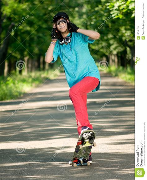Teenage Girl With Skateboard Royalty Free Stock Photos - Image: 15018178