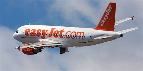 Breastfeeding Mom Claims Easyjet Flight Attendant Told Her To Stop
