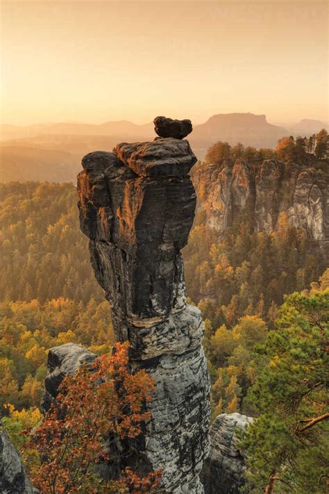 Wehlnadel Rocks At Sunset In Elbe Sandstone Mountains Germany Europe