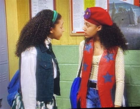 Pin by katherine🤎 on tia & tamera mowry | Moesha outfits 90s fashion
