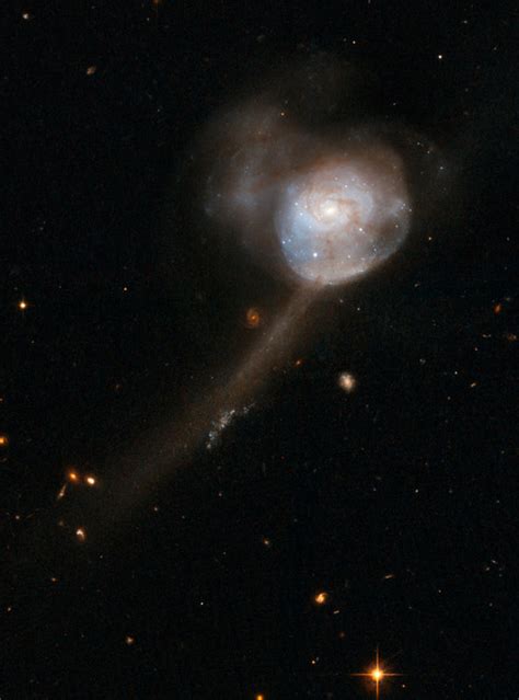 Interactions Et Fusions De Galaxies Page Pour Limpression