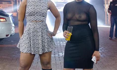 Zodwa Wabantu Takes A Picture With Her Naked Friend Showing Black Tights MZANSIPORNS CO ZA