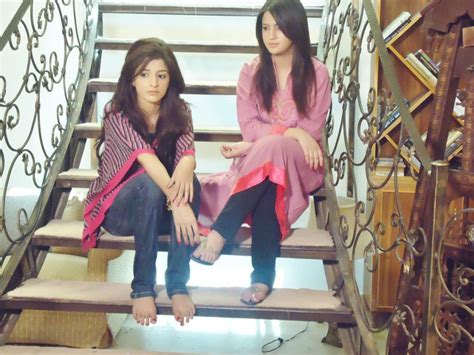 Pakistani Cute Girls Feet Mawra Hocane Feet