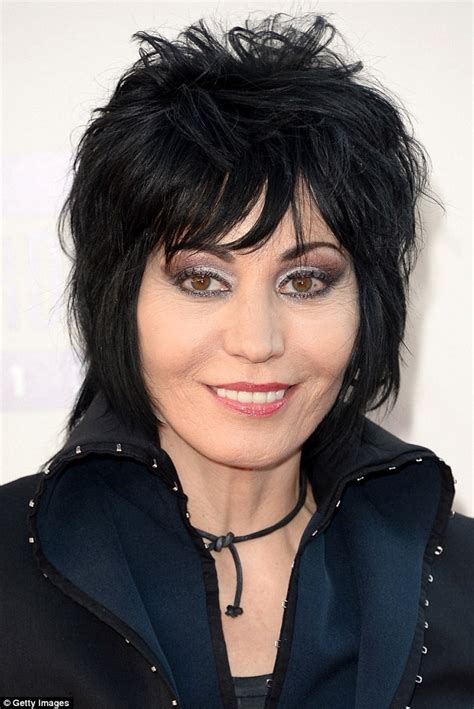 American Music Awards 2013 Ageless Joan Jett Rocks Out In Leather
