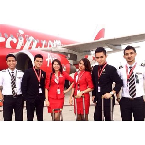 Pt asi pudjiastuti aviation atau dapat disebut susi air merupakan perusahaan yang menyediakan layanan penerbangan… Pramugari di Aceh Berjilbab, Air Asia hanya tugaskan ...