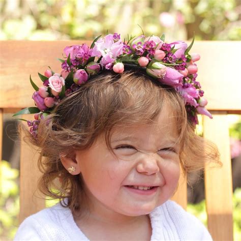 Así de felices nos ponen las flores cutest babe flower girl with crown Pink and purple