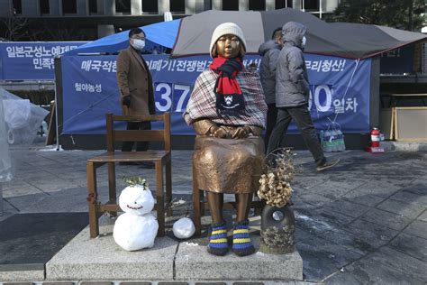 seoul court orders japan to compensate 12 korean sex slaves courthouse news service