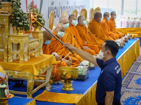 วันที่ 13 กรกฎาคม ที่รัฐสภา นายณัฏฐ์ชนน ศรีก่อเกื้อ ส.ส.สงขลาและรองโฆษกพรรคภูมิใจไทย (ภท.) "ภูมิใจไทย" ทำบุญใหญ่ 13 ปีพรรค ลั่น เดินหน้าแก้ปากท้อง ...