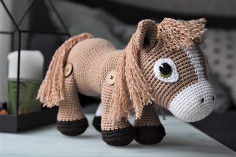 Crochet pony from "Cuddly Amigurumi Toys" | lilleliis