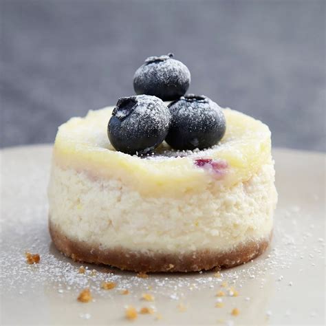 Mini Blueberry And Vanilla Cheesecakes Cake Recipes Lakeland