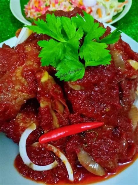 Ayam masak merah is loved by all age and gender. Resepi Ayam Masak Merah Sedap Dan Simple. Sesuai Untuk ...