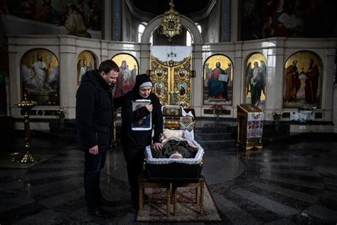 Total Casualties In Ukraine Unknown As Families Count The Dead The