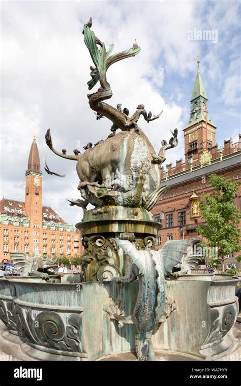 Fountain City Hall Copenhagen Hi Res Stock Photography And Images Alamy