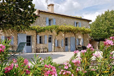 Villa Le Mas De Caseneuve Provence Provence Garden Tuscan Style