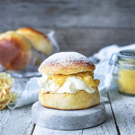 Fastelavnsboller Med Vaniljekrem Oppskrift I Mat Glutenfri My Xxx Hot