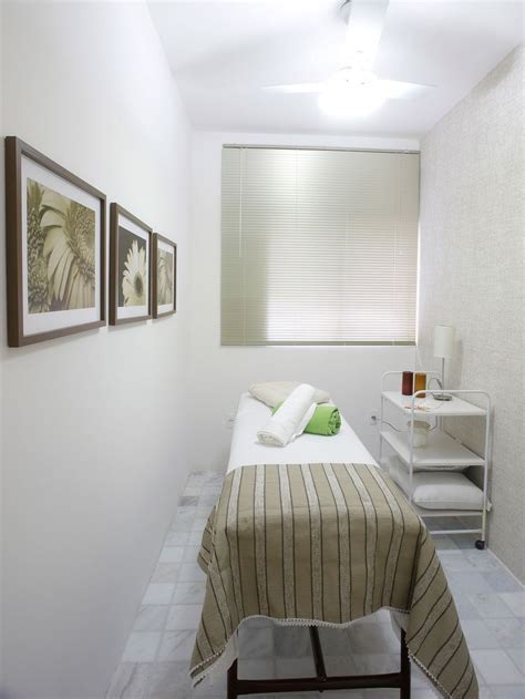 treatment room minimal space yes is possible sala de estetica sala de spa em casa sala de