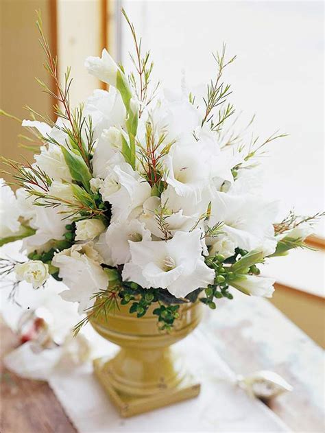 Find christmas centerpieces that are stunning yet simple to make. 2012 Ideas For Christmas Centerpieces : Easy To Do ...