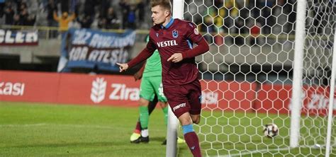 Trabzonspor eski golcüsü alexander sörloth’u geri almak için ciddi bir kaynak arayışına girdi. Sörloth müjdesi - Aspor
