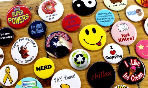 How To Find The Best Custom Buttons Online