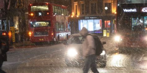 Snow Blizzard In London Parts Of Uk Wreak Havoc Skymet Weather Services