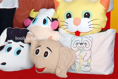 Sekarang ini sudah muncul banyak sekali model menarik, menjadikan banyak orang tertarik membeli. Unik dan Lucu...: aneka macam koleksi bantal kepala binatang