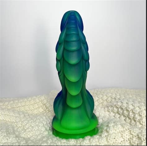 are you a fan of bad dragon toys they have some humongous monster toys hubby loves marie