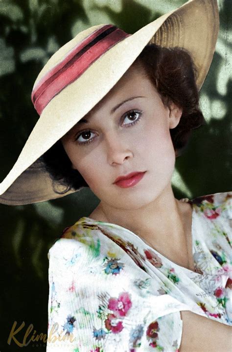 Born in prague, the daughter of a civil servant, baarová became a star of the czechoslovak cinema at 21 after her first film, the career of pavel. Lida Baarova by klimbims | Fashion through the decades ...