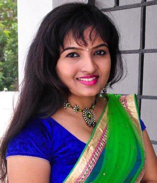 Roshini prakash, yemaali movie heroine is a civil engineer and actress. Tollywood film actress Roshini quits from doing further films