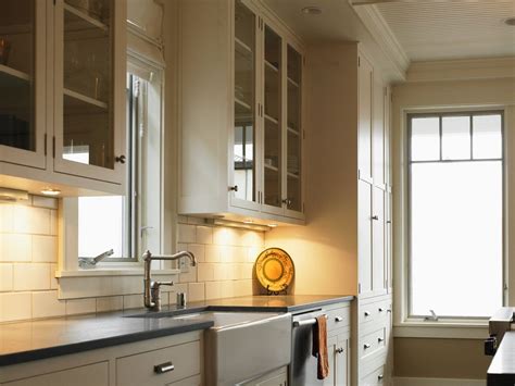 Kitchen vanity cabinet with curved doors. Gorgeous Kitchen Lighting Under Cabinet | Gorgeous ...