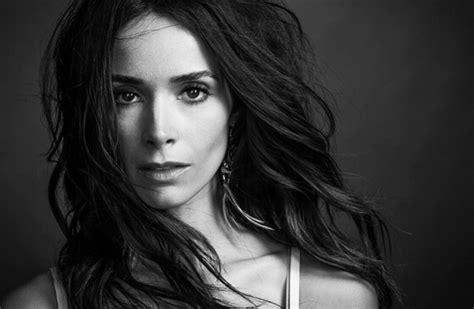 abigail spencer sexy and sultry celeblr