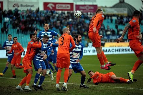 Wisła płock pokonała zagłębie lubin aż 4:0 w spotkaniu 5. Wisła Płock wygrała z Zagłębiem w Lubinie. VAR anulował ...